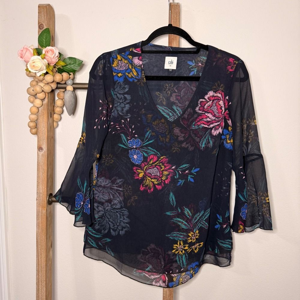 Cabi Confident Dark Floral Print V Neck Bell Sleeve‎ Sheer Blouse Top X Small